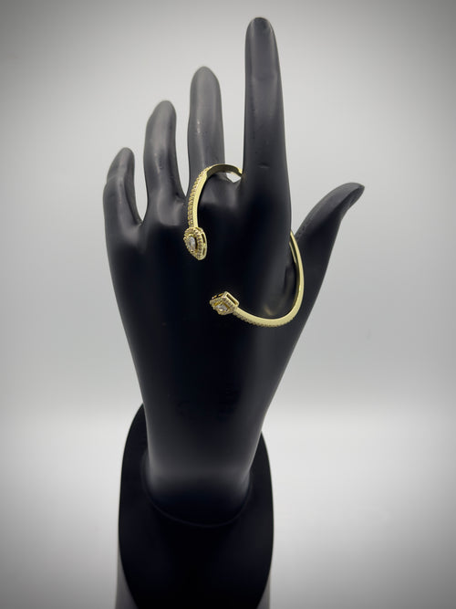 Armreif mit Steinchen