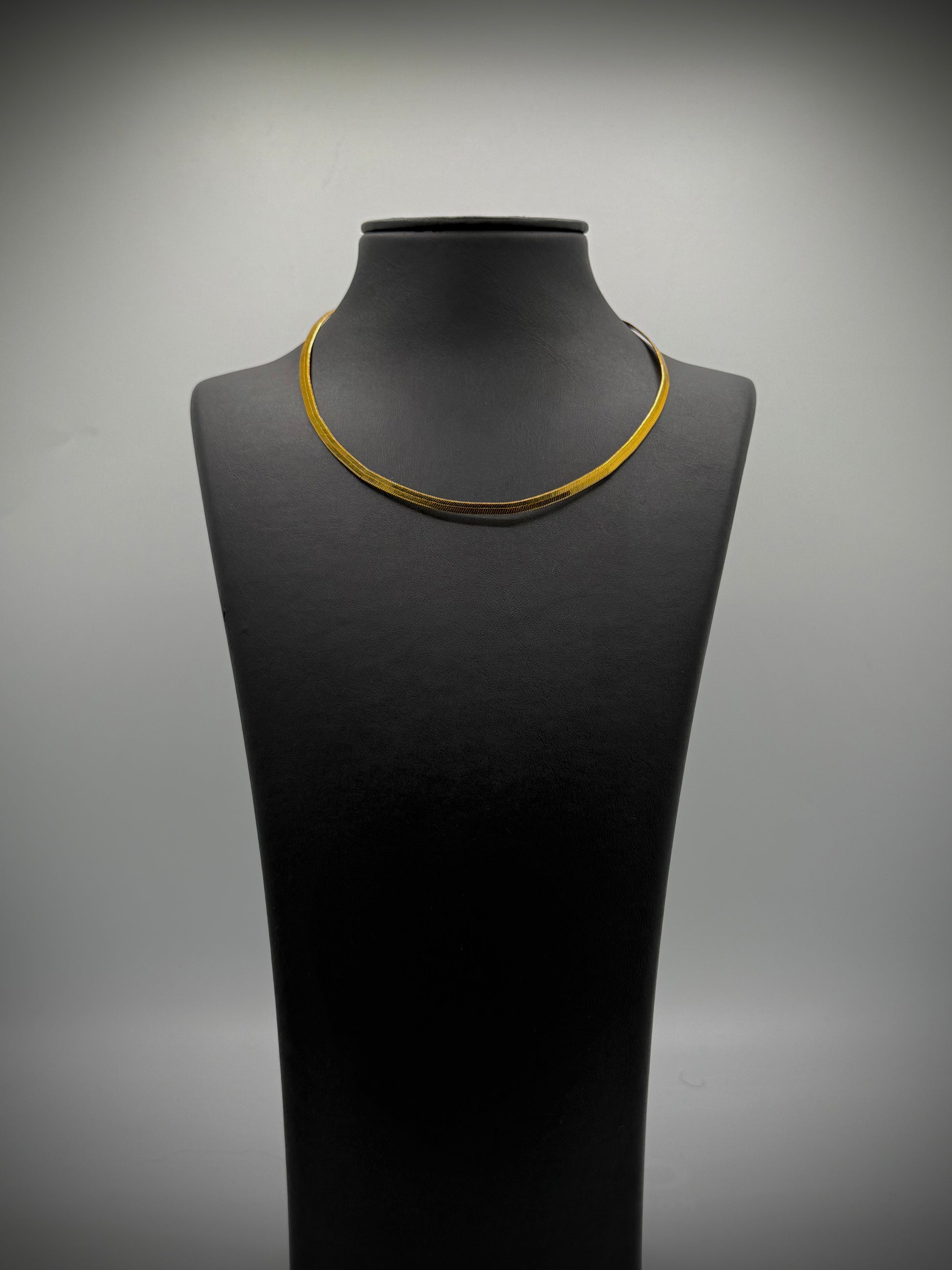 Kette mit Fischgrätenmuster